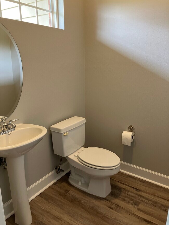 Foto del edificio - 113 Heyward Dr