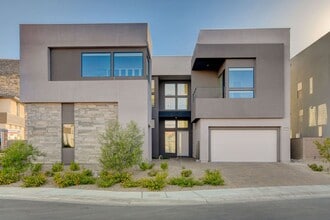 Building Photo - 5289 Feathertop Dr