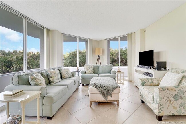 Foto del edificio - 9600 S Ocean Dr