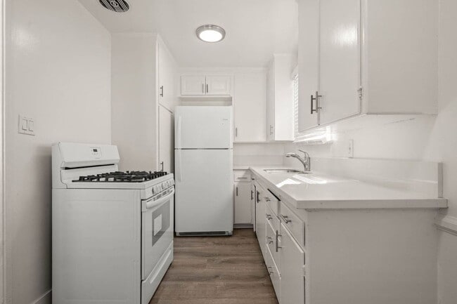 Foto del edificio - 6050 10th Ave