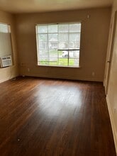 Building Photo - 1126 Bailey Ave