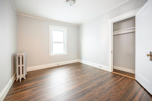 Building Photo - 25 Thornley St