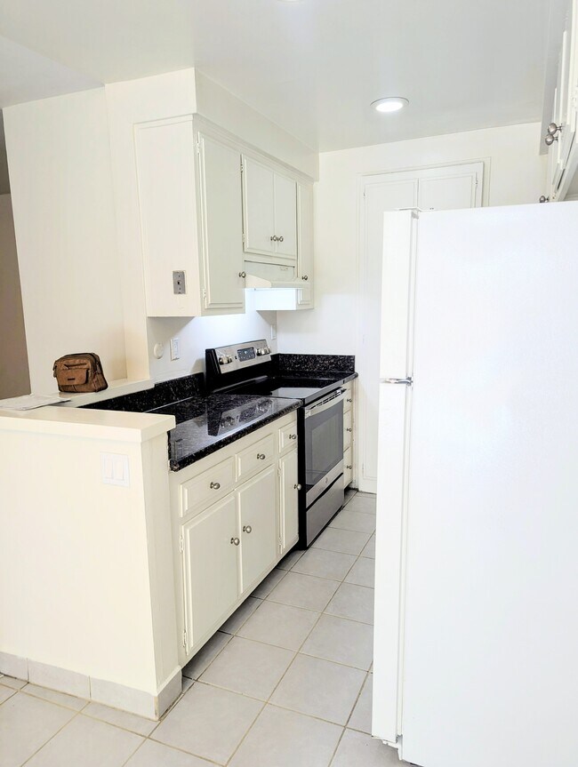 Foto del edificio - 1533 Hi Point St