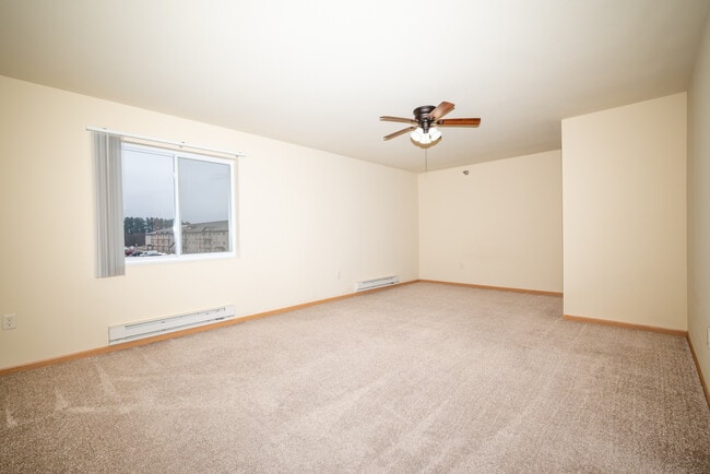 Foto del edificio - Berry Pointe Luxury Apartments