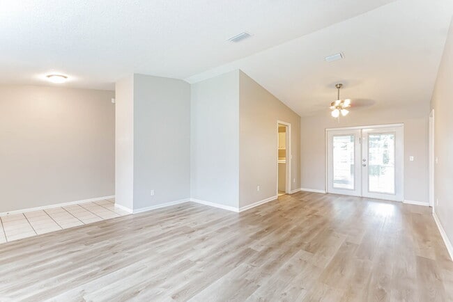 Building Photo - 24142 Twin Ct