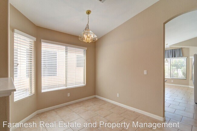 Foto del edificio - 3 br, 2 bath House - 844 Rainbow Rock St