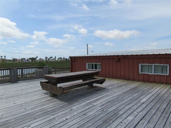 Building Photo - 545 Swordfish Ln