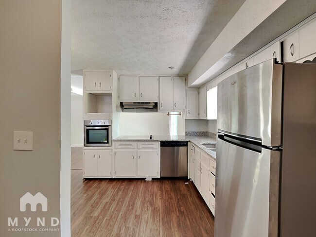 Foto del edificio - 6581 Fielder Rd