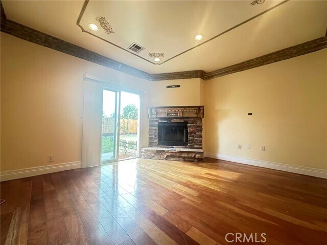 Foto del edificio - 928 S Bon View Ave