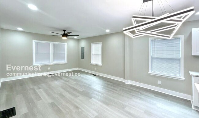 Foto del edificio - 1515 Jonesboro Rd SE