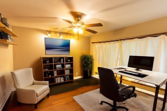 Foto del edificio - 1569 Fairway Green Cir