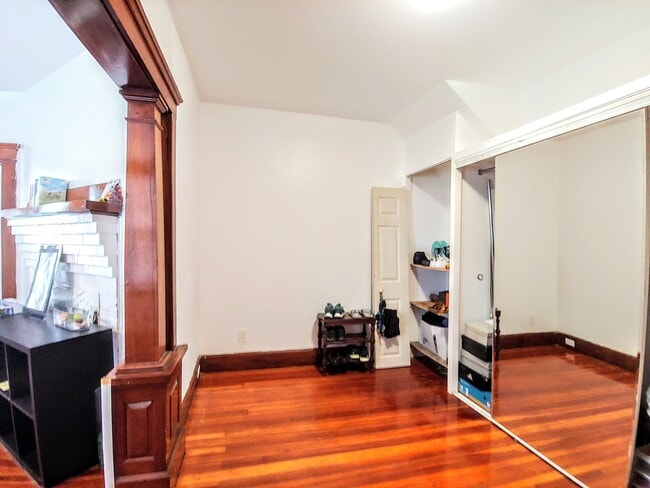 Building Photo - 49 Flynt St