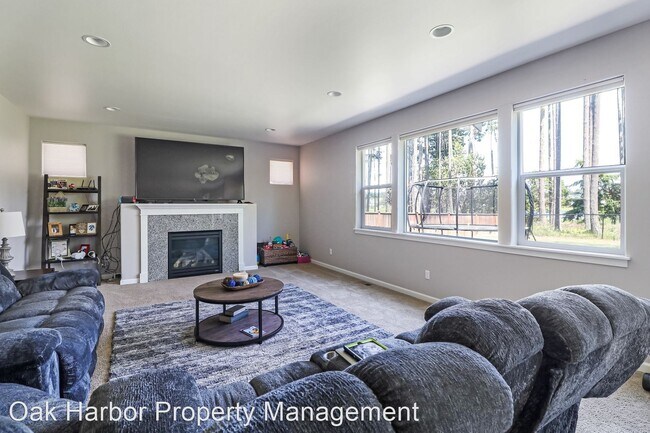 Foto del edificio - 4 br, 3 bath House - 2722 Sw Fairway Point Dr