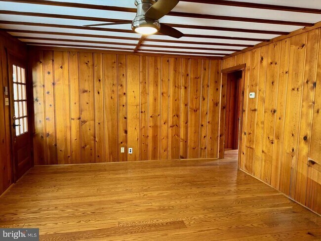 Foto del edificio - 1176 Stokes Rd