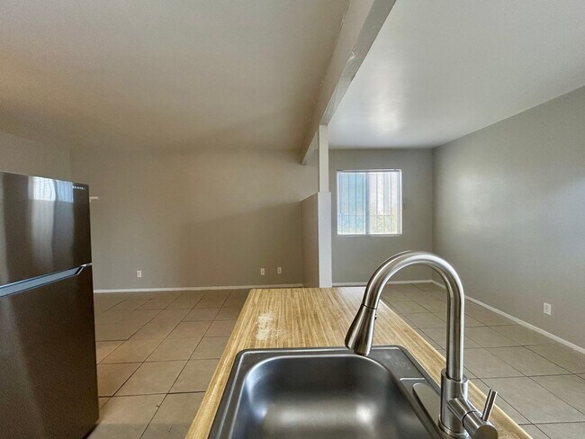 Building Photo - 136 Judy Ln