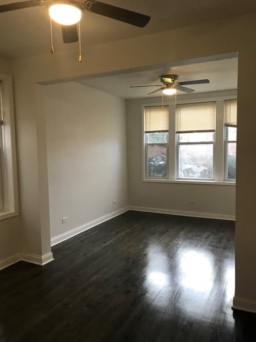 Living Room - 4119 S Sacramento Ave