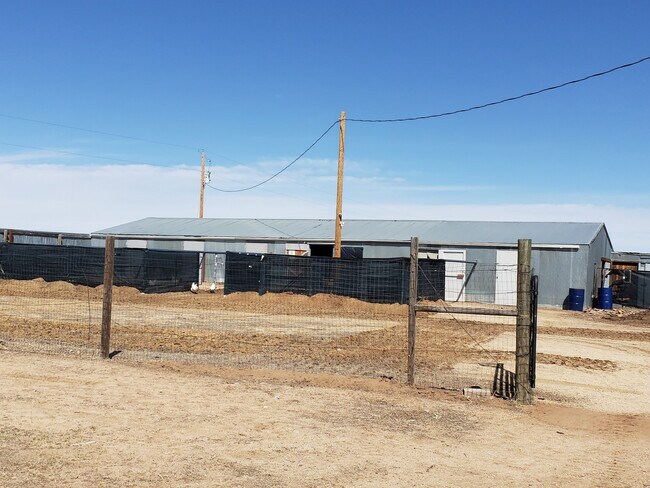 Building Photo - 5939 N Log Rd
