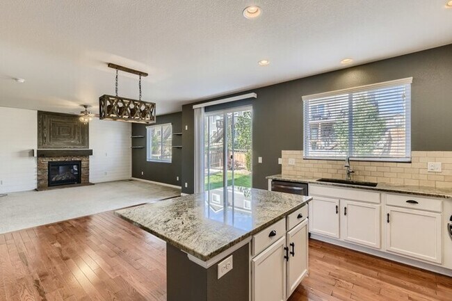 Foto del edificio - 5863 Haywagon Lane, Castle Rock, CO, 80108