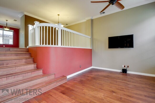 Building Photo - 10368 Wateridge Cir
