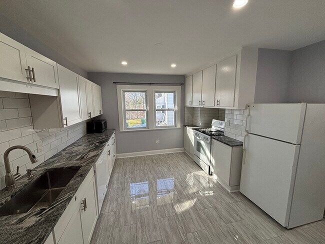 Foto del edificio - 21 Savin Ave