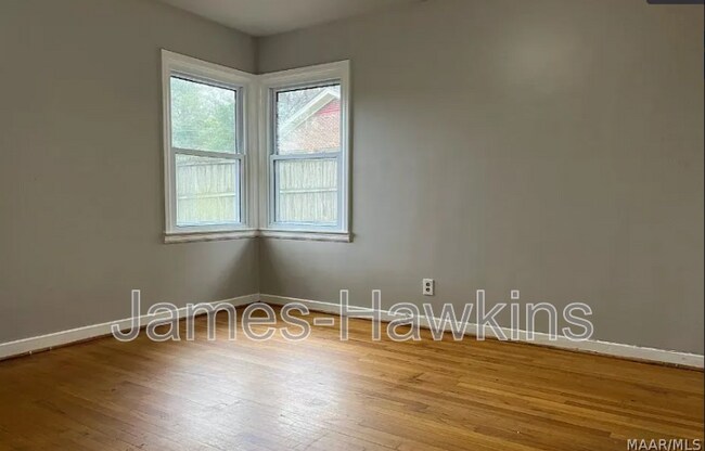 Foto del edificio - 702 Cliff Rd
