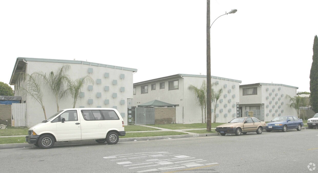 Primary Photo - 15310-15320 Colorado Ave