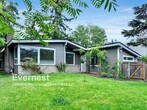 Foto principal - 820 NE 120th St