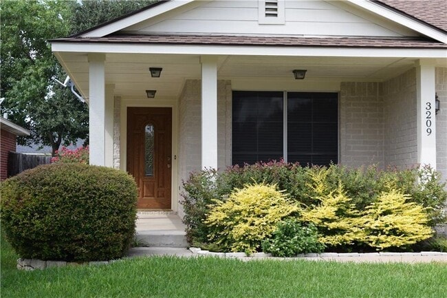 Building Photo - 3209 Port Anne Way
