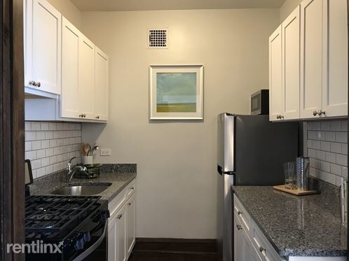 Building Photo - Studio, 1 bath Apartment - 1363 E 53rd St