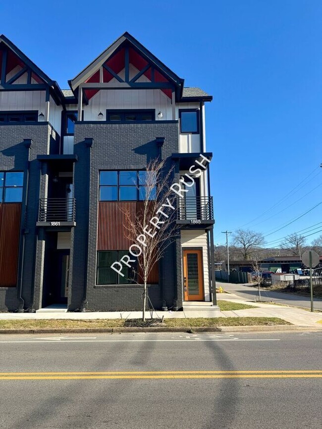 Photo - 1865 Zeta Way House