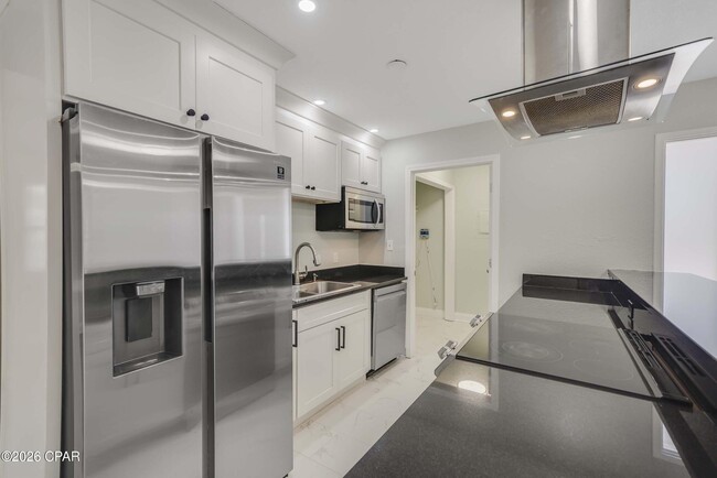 Building Photo - 234 Marlin Cir