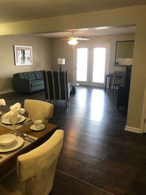 Foto principal - 345 Marshall Drive