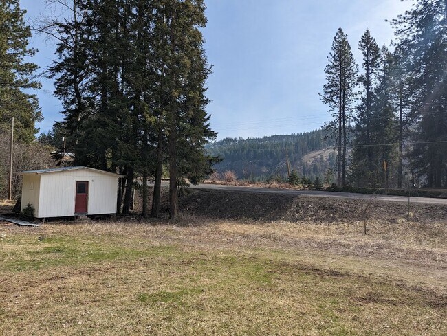 Building Photo - 3999 Grangemont Rd