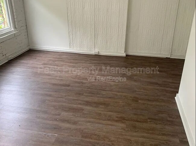 Photo - 308 W Broad St Apartment