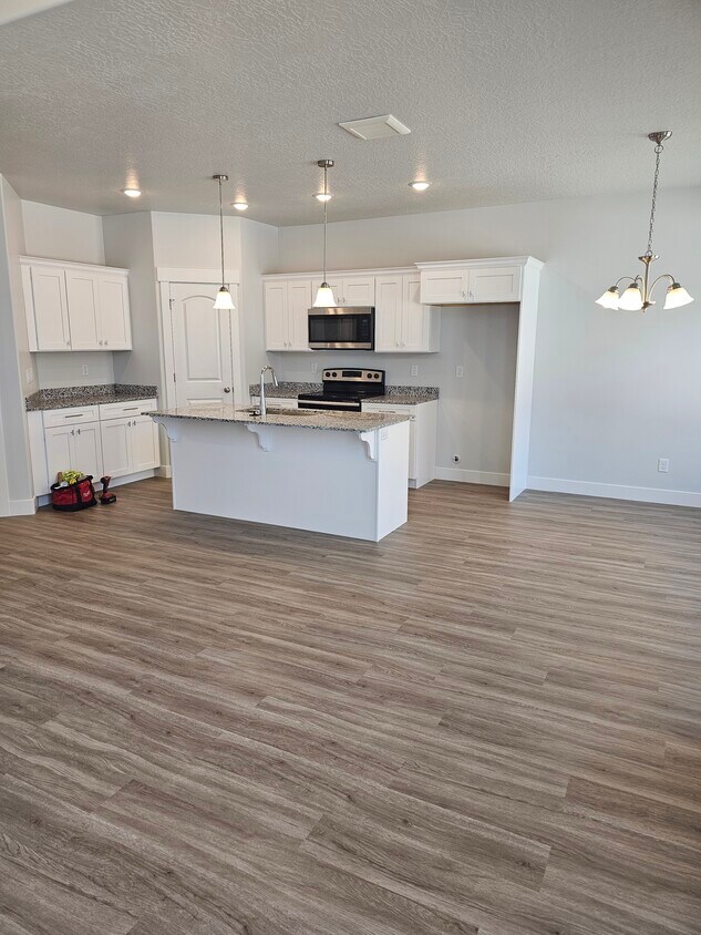 Foto principal - 2843 Blue Dawn Ln