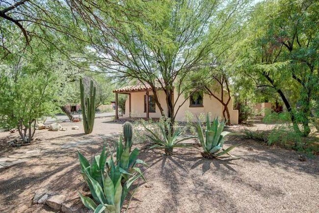 Foto del edificio - 2648 E Drachman St
