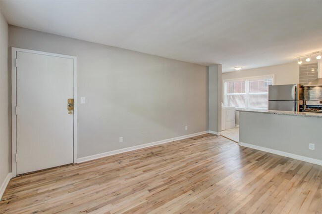 Foto del edificio - 900 Greenwood Ave NE
