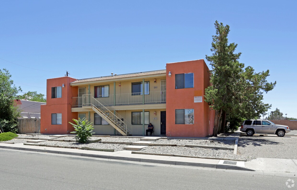 Primary Photo - 1036-1040 Texas St NE