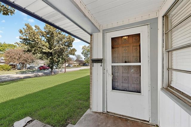 Foto del edificio - 1530 Buena Vista St