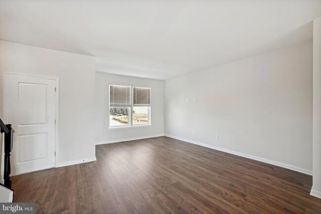 Building Photo - 738 Compass Wy