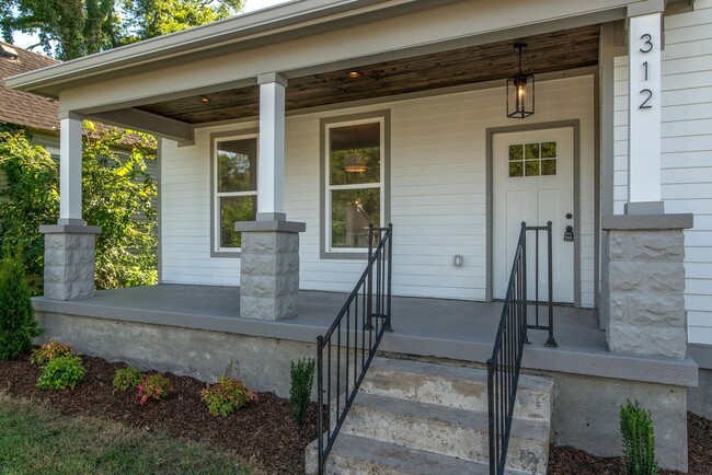 Foto del edificio - Custom Cottage Renovation East Nashville!!