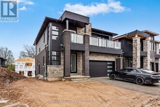 Building Photo - 6414 Sunshine Cmn