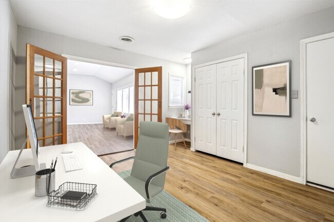 Building Photo - Oak Forest East Area Move-in Ready Home for Rent!