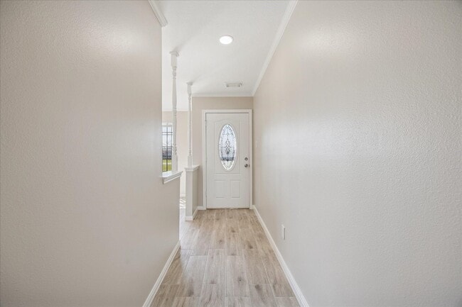 Building Photo - 3513 Barberry Dr