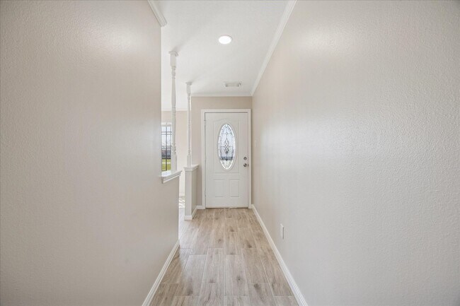 Foto del edificio - 3513 Barberry Dr