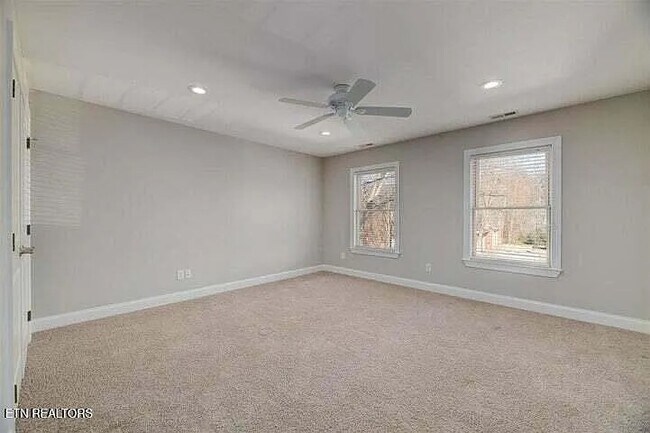 Foto del edificio - 1338 Gatewood Ln