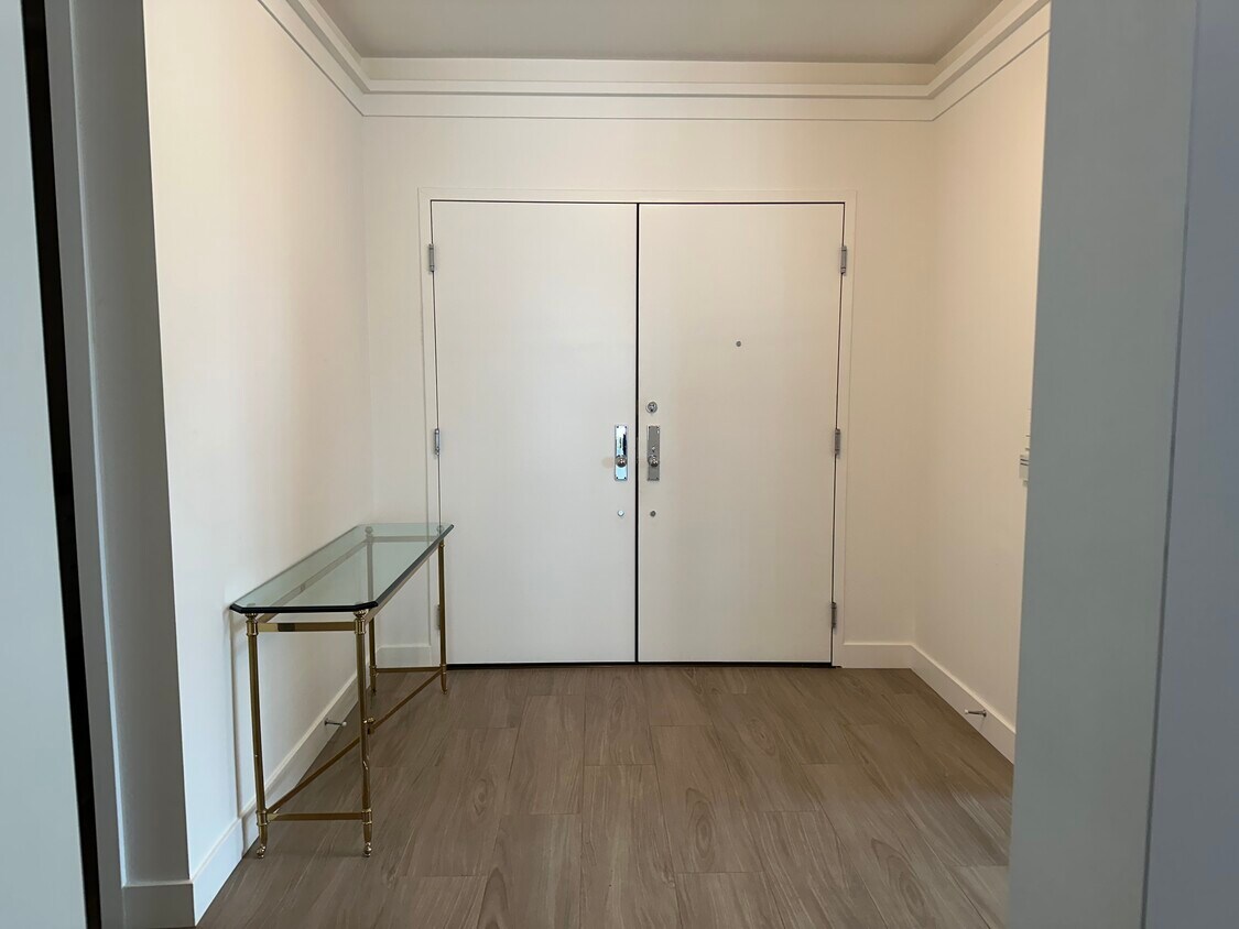 Foto principal - 11700 Iowa Ave