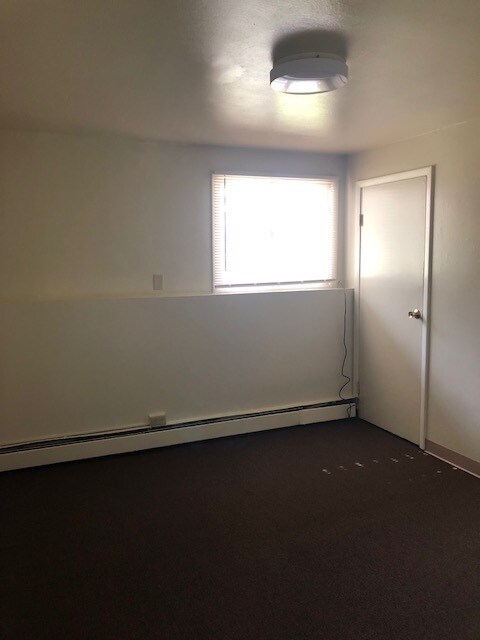 3G Bedroom 2 - 11 Mineah Rd