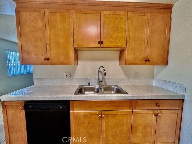 Foto del edificio - 17102 Emerald Ln