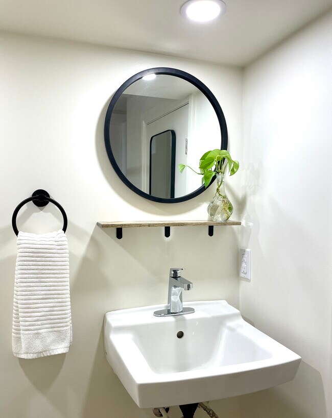 Salle de bain 1.0 - 51 Campbell Av